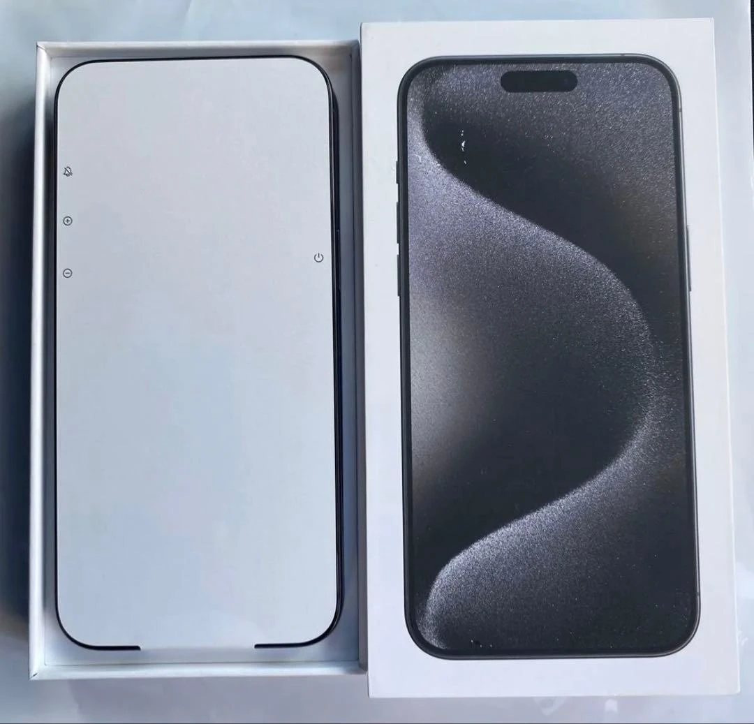 iPhone 15 Pro Max 1TB (không khóa SIM), tình trạng tuyệt vời, màu đen, kèm hộp và ốp lưng.