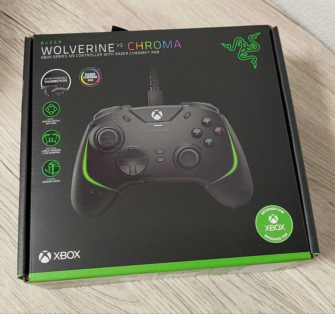 Tay cầm Razer Wolverine V2 Chroma dành cho PC & Xbox
