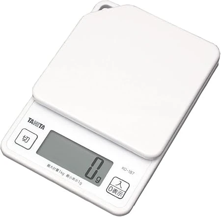 Cân nhà bếp Tanita, cân nặng tối đa 1kg với độ chính xác 1g, có lỗ móc tiện lợi để cất giữ, màu trắng, KD-187 WH. Cân nhà bếp, dùng để nấu ăn, cân điện tử.