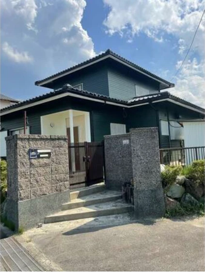 🏡 Bán nhà riêng 2 tầng 4LDK tại Tsukamotochō (塚本町), thành phố Matsusaka, tỉnh Mie · 4LDK · 219.2 m² · 1750 万円